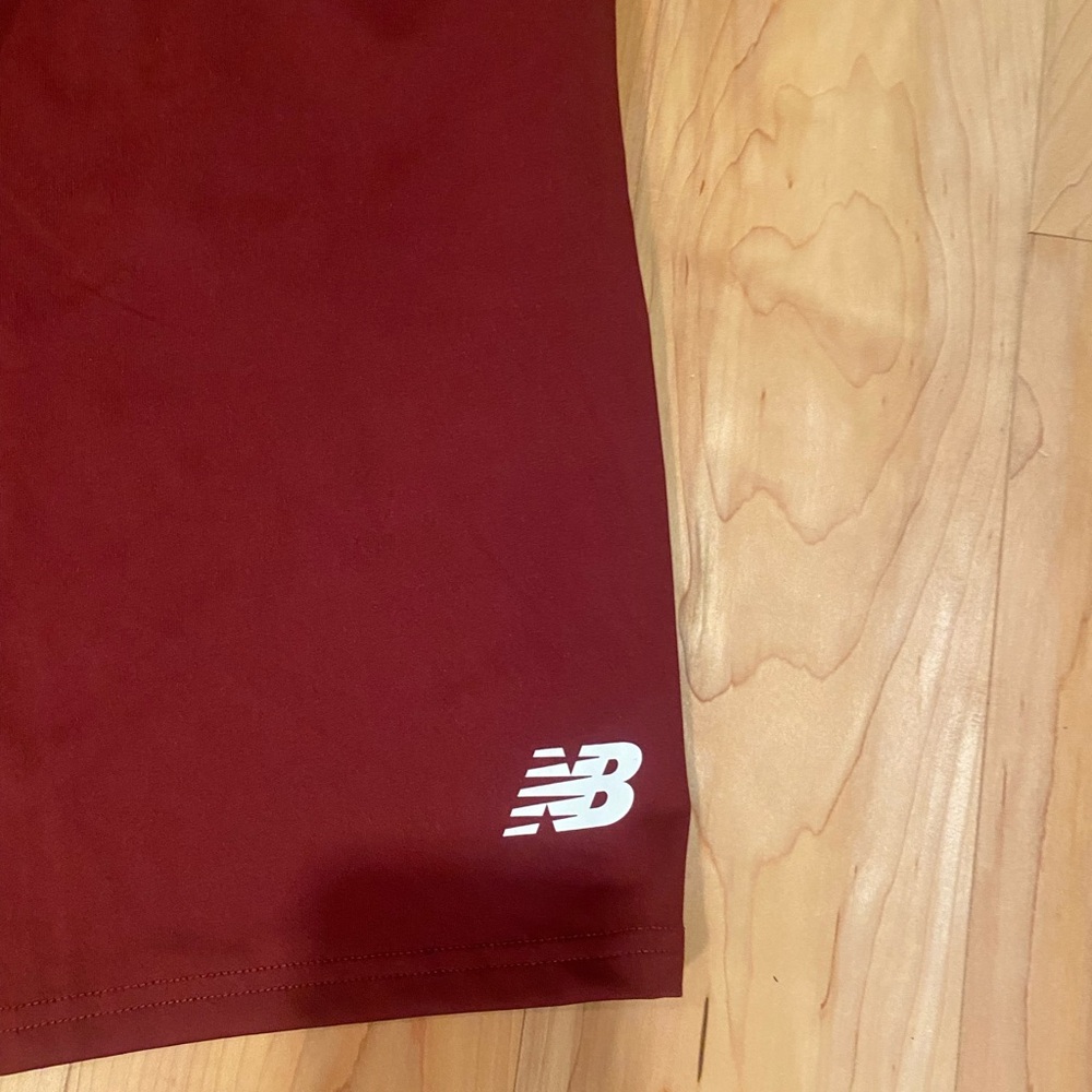 New Balance Men's Maroon Athletic Shorts Large - Picture 2 of 4